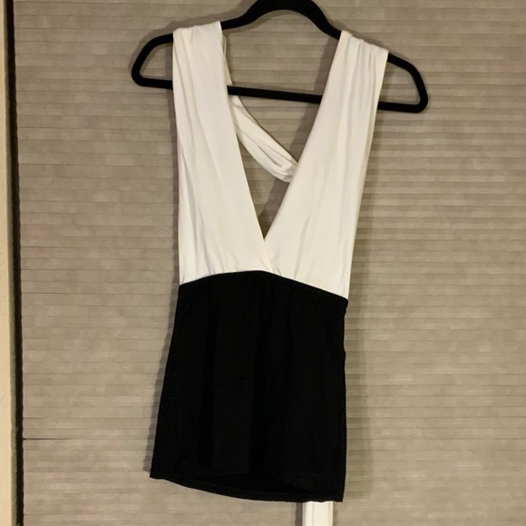 MOTION WEAR dance top multi wear straps - Picture 1 of 2